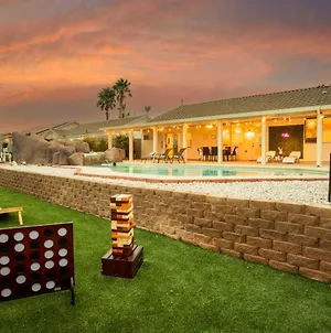 Modern Boho Retreat With Strip Views, Pool And Pool Table - 4Br, 3Ba Vila Las Vegas Exterior photo