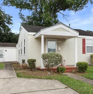 4Bd Metairie Retreat With Driveway And Yard Vila Exterior photo