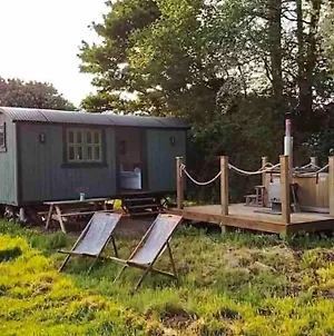 Kenny'S Hut Vila Cowfold Exterior photo