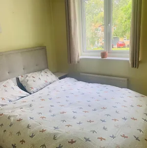 Private Double Room Available In Hampshire Liphook Exterior photo