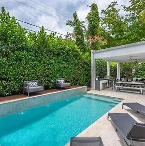 Villa In The Design District With Heated Pool Sleeps 10 Miami Exterior photo