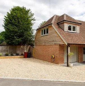 Stylish Self-Contained Countryside Accommodation Chichester Exterior photo