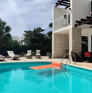 Superb Large Private Villa With Pool Prainha Exterior photo
