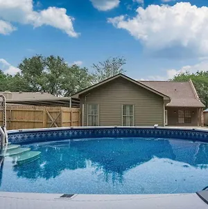 Pool, Fireplace, Memory Foam Beds! Fiber Internet! Gaming Router! Lafayette Exterior photo