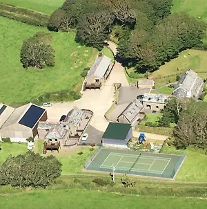 Fentrigan Manor Farm & Holiday Cottages Bude Exterior photo