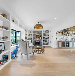 Stunning Waterfront Home In The Center Of Miami Miami Beach Exterior photo