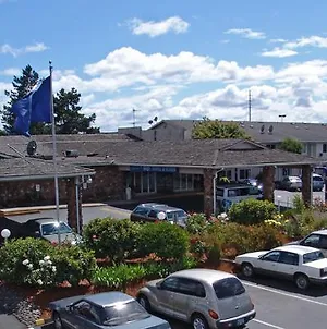 Guesthouse Inn & Suites Eugene/Springfield Exterior photo