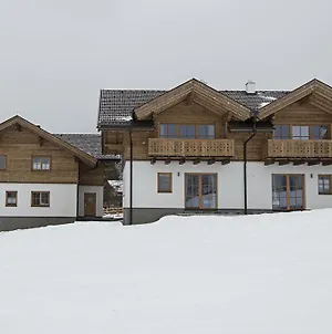 Ski In/Ski Out Chalets Tauernlodge By Schladming-Appartements Exterior photo