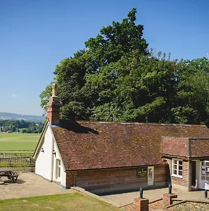 Cowdray Lodge Midhurst Exterior photo