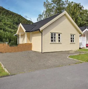 Amazing Home In Farsund With 3 Bedrooms, Jacuzzi And Wifi Exterior photo