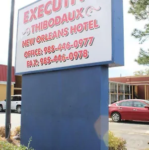 Executive Thibodaux New Orleans Hotel Exterior photo