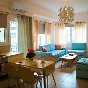Sunny Central Luxury Apartment Volos Exterior photo