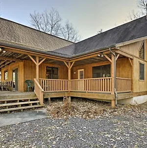 Benton Home On 50 Acres With Private Deck And Views! Exterior photo